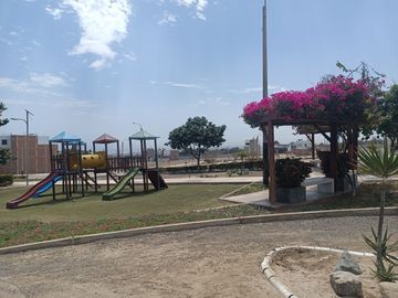 ¡Terreno en Venta en Condominio El Sol de Trujillo- Salaverry. 125m2 Frente a Parque!