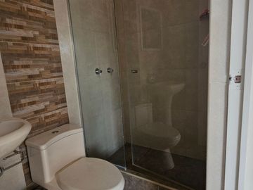 En Venta Casa En Esquina Dentro De Condominio Privado En Campiña De Moche (aipanaque)
