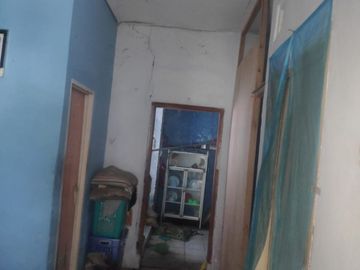 Rumah Pinggir Jalan Raya Nasional III Labuan Pandeglang