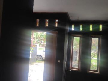 Rumah Pinggir Jalan Raya Nasional III Labuan Pandeglang