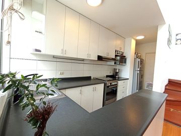 ¡Vive En El Corazón De Miraflores! Dpto. Dúplex Con Terraza Exclusiva En Venta!