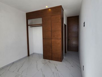 Casa nueva en venta en Parques Vallarta dentro de coto