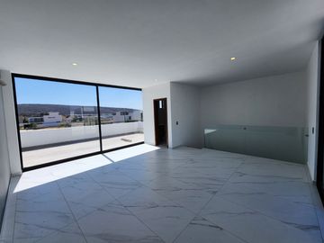 Casa nueva en venta en Parques Vallarta dentro de coto