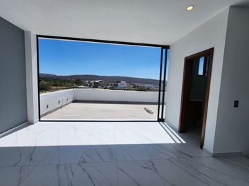 Casa nueva en venta en Parques Vallarta dentro de coto