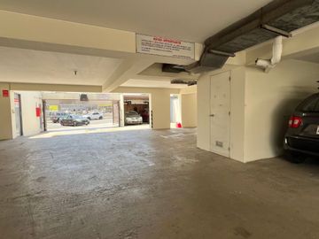 Depa con áreas comunes a espaldas de Open Plaza