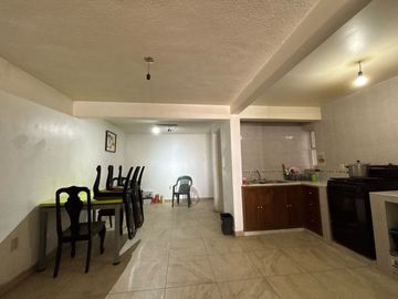 Venta de Casa en Col. Aurora, Céntrica