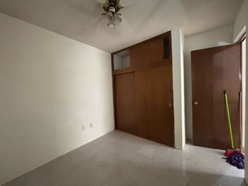 Venta de Casa en Col. Aurora, Céntrica