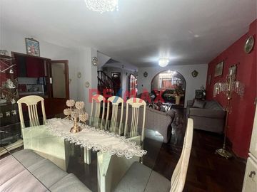 Vendo Linda Casa En Surco A Un Paso De Hermoso Parque