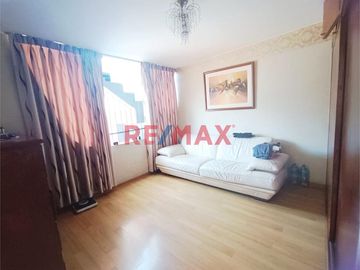 Vendo Linda Casa En Surco A Un Paso De Hermoso Parque