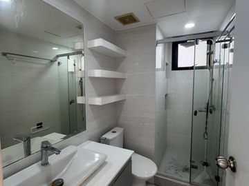 2 Bedroom Loft with Den Bellagio Towers For Sale Condo Bgc Taguig