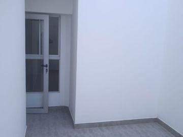 VENDO LINDO DPTO DE ESTRENO EN PRIMER PISO CON DOS PATIOS EN MAGDALENA
