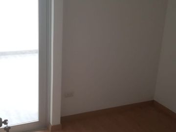VENDO LINDO DPTO DE ESTRENO EN PRIMER PISO CON DOS PATIOS EN MAGDALENA