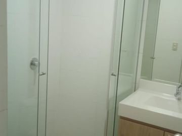 VENDO LINDO DPTO DE ESTRENO EN PRIMER PISO CON DOS PATIOS EN MAGDALENA
