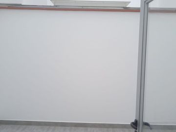 VENDO LINDO DPTO DE ESTRENO EN PRIMER PISO CON DOS PATIOS EN MAGDALENA