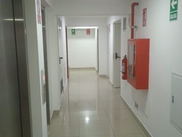 VENDO LINDO DPTO DE ESTRENO EN PRIMER PISO CON DOS PATIOS EN MAGDALENA