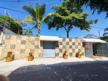 CASA DE UNA SOLA PLANTA EN GUACAMAYAS FRACCIONAMIENTO JUNTO AL RIO