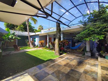CASA DE UNA SOLA PLANTA EN GUACAMAYAS FRACCIONAMIENTO JUNTO AL RIO