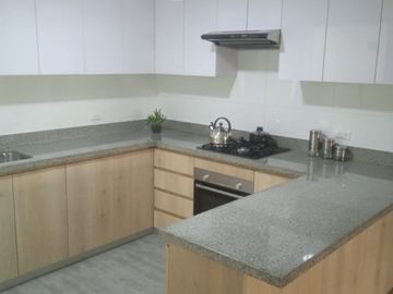 VENDO LINDO DPTO DE ESTRENO EN PRIMER PISO CON UN PATIO EN MAGDALENA