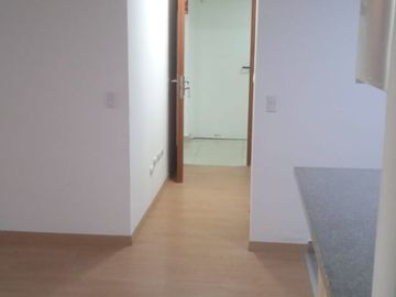 VENDO LINDO DPTO DE ESTRENO EN PRIMER PISO CON UN PATIO EN MAGDALENA