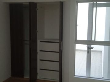 VENDO LINDO DPTO DE ESTRENO EN PRIMER PISO CON UN PATIO EN MAGDALENA