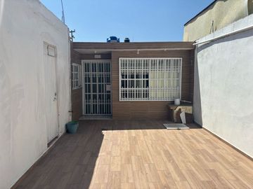 Casa en esquina en venta, Villa de las Flores, Coacalco