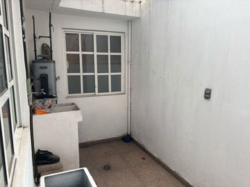 Casa en esquina en venta, Villa de las Flores, Coacalco