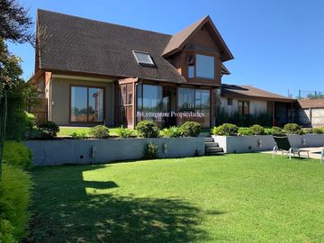 Casa en Condominio Fundo el Venado