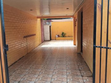 CASA EN SAN BERNARDO - METRO TREN 5 PINOS