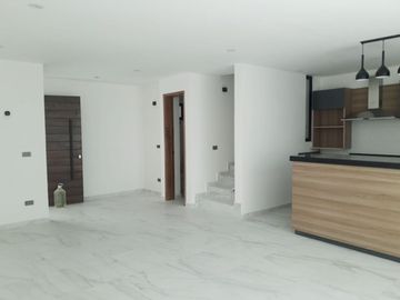 VENDO CASA EN MONTE NOVO