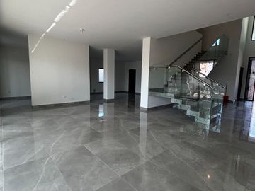 Residencia de Lujo en Venta Fraccionamiento Campestre Santiago, NL.