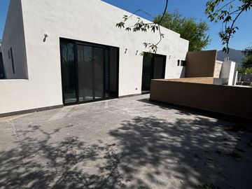 Residencia de Lujo en Venta Fraccionamiento Campestre Santiago, NL.