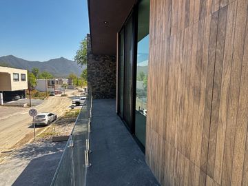 Residencia de Lujo en Venta Fraccionamiento Campestre Santiago, NL.