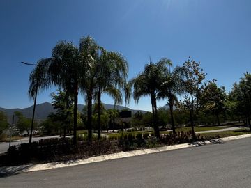 Residencia de Lujo en Venta Fraccionamiento Campestre Santiago, NL.
