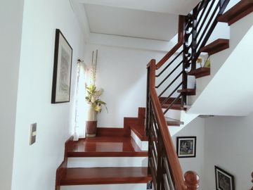Fully furnished House and lot for sale in Fairway View in Salawag Dasma Cavite