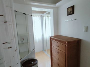 Fully furnished House and lot for sale in Fairway View in Salawag Dasma Cavite