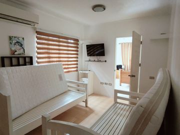 Fully furnished House and lot for sale in Fairway View in Salawag Dasma Cavite