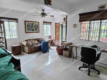 Fully furnished House and lot for sale in Fairway View in Salawag Dasma Cavite