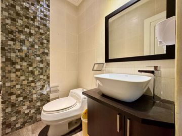 En Venta Departamento Dúplex en Cuenca Sector Zona Rosa