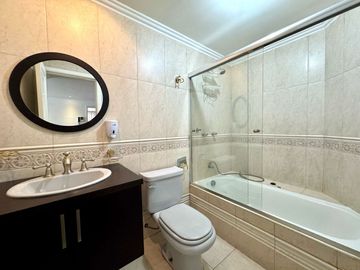 En Venta Departamento Dúplex en Cuenca Sector Zona Rosa