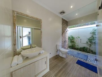 Affordable Spaicous 2 Bedroom Villa Sanur Bali for Rent Yearly