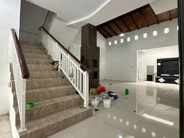 🏡 FOR SALE: LUXURIOUS 3-STOREY HOUSE IN TASBIH 2 RESIDENTIAL AREA, SETIABUDI MEDAN