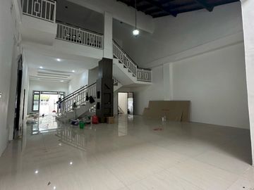 🏡 FOR SALE: LUXURIOUS 3-STOREY HOUSE IN TASBIH 2 RESIDENTIAL AREA, SETIABUDI MEDAN