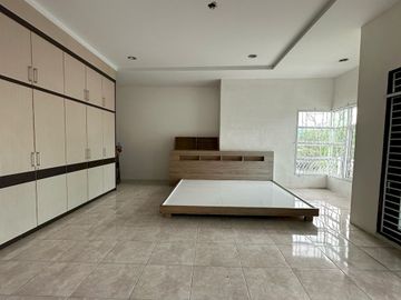 🏡 FOR SALE: LUXURIOUS 3-STOREY HOUSE IN TASBIH 2 RESIDENTIAL AREA, SETIABUDI MEDAN