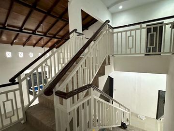 🏡 FOR SALE: LUXURIOUS 3-STOREY HOUSE IN TASBIH 2 RESIDENTIAL AREA, SETIABUDI MEDAN