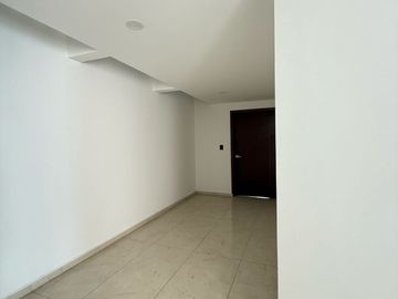 CASA EN VENTA SEMINUEVA – RESIDENCIAL LA MEZZA (CERCA DE LA UDLAP)