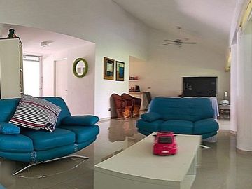 Casa de 4 recámaras en renta Cuernavaca, Xochitepec, Colinas de Santa Fe.