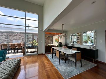 Venta casa en condominio Urb. Sol de la Molina