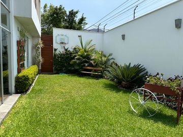 Venta casa en condominio Urb. Sol de la Molina