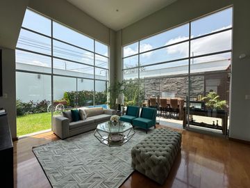 Venta casa en condominio Urb. Sol de la Molina