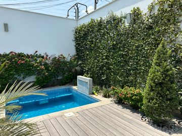 Venta casa en condominio Urb. Sol de la Molina